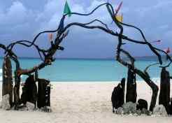  Puka Beach care top10-travel-destinations