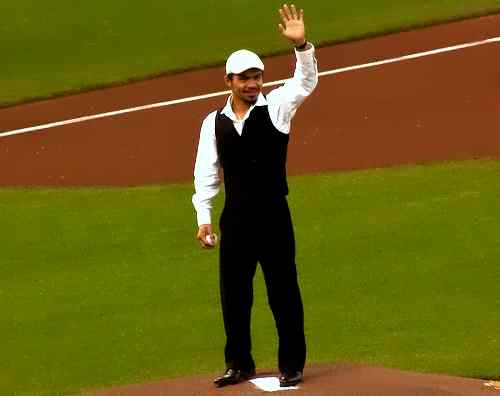 Manny Pacquiao giant pitch care filipino-people