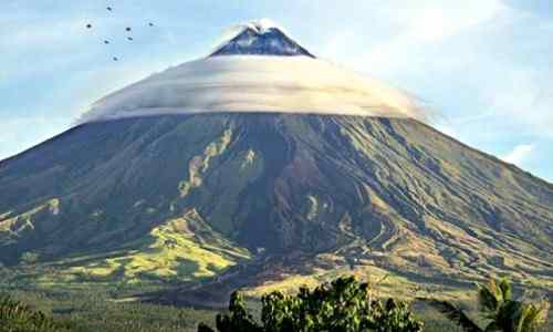 Rare photo Mayon Volcano care mayon-volcano