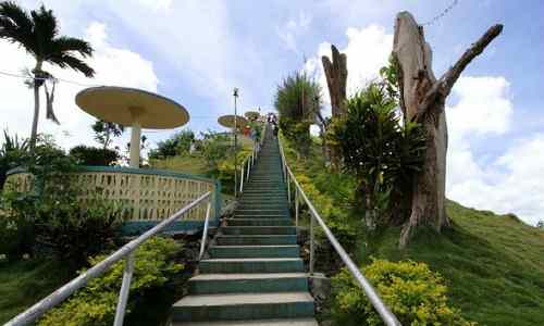 Chocolate Hills viewdeck care best-places-to-retire