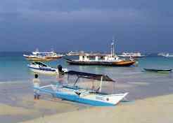 Boats of Boracay care cheap-places-to-retire